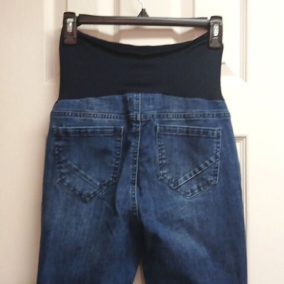 🩷FIRST KICK MATERNITY distressed blue jeans size medium (maternity) - Picture 4 of 4